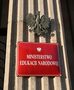 Medal MEN dla profesora zakłamującego historię Holokaustu