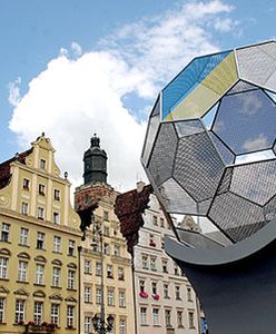 5-metrowa piłka na wrocławskim Rynku