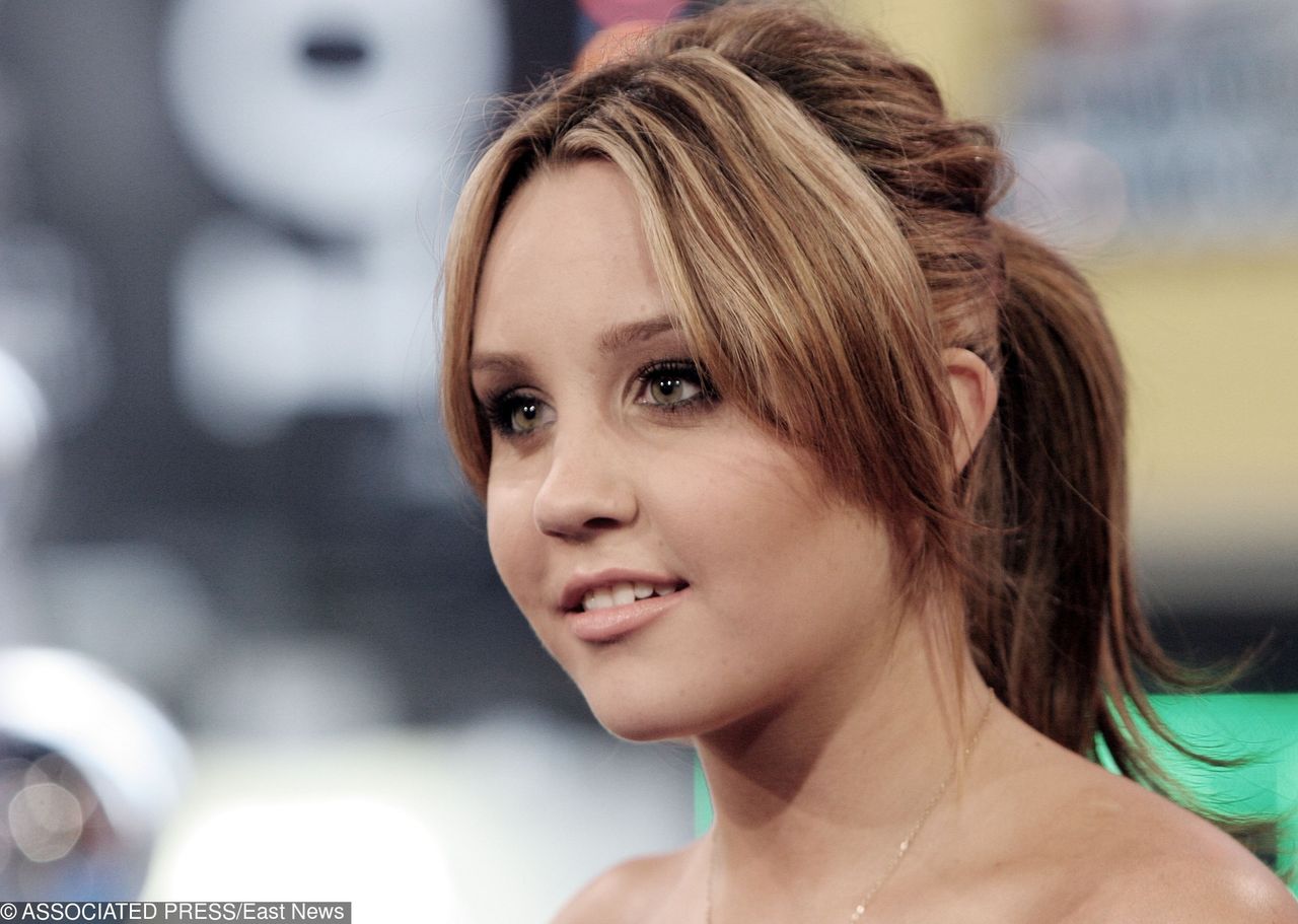 Amanda Bynes została  pozwana przez placówkę zdrowia psychicznego