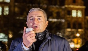 Policjant widział, jak Frasyniuk kopie funkcjonariusza. Zeznał tak na rozprawie