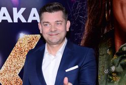 Zenon Martyniuk z żoną i mamą na premierze filmu "Zenek"