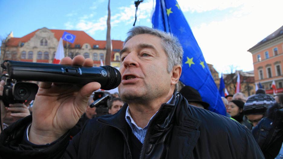 Sprawa Władysława Frasyniuka dotyczy zakłócania miesięcznicy smoleńskiej