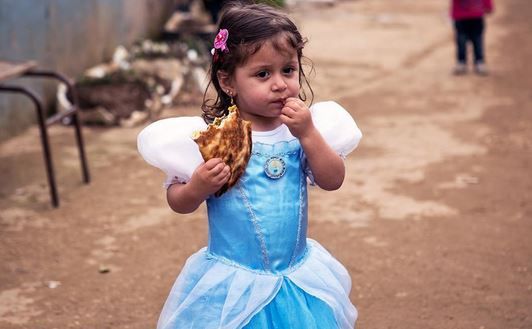 O czym marzą syryjskie dziewczynki? Nie zgadniesz...