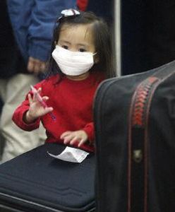 Władze Pekinu zamykają szkoły z powodu SARS