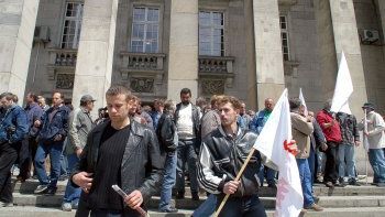 Byli pracownicy przedsiębiorstwa Jedynka po marszu protestacyjnym