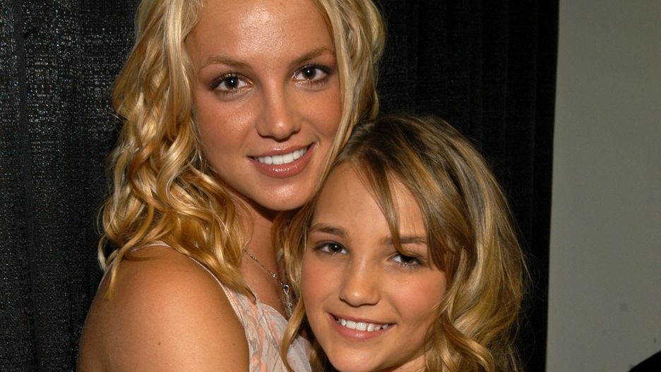 Britney Spears trafiła do kliniki psychiatrycznej. Może liczyć na wsparcie młodszej siostry