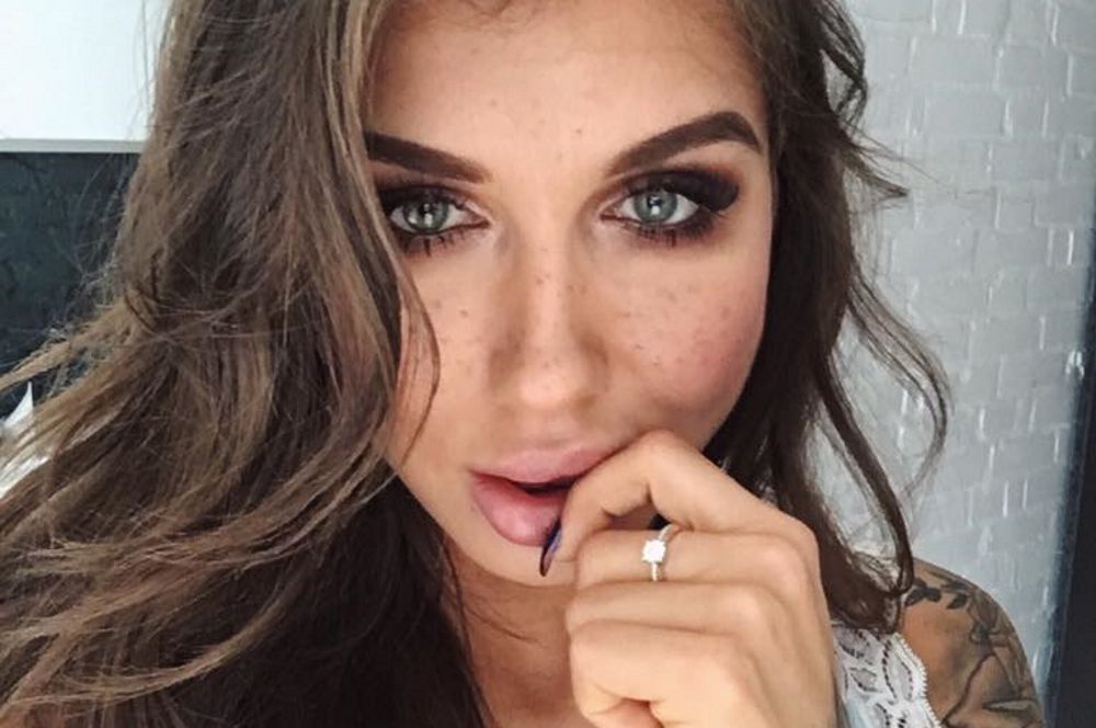 Deynn pozuje w skąpym bikini. Fani są zachwyceni