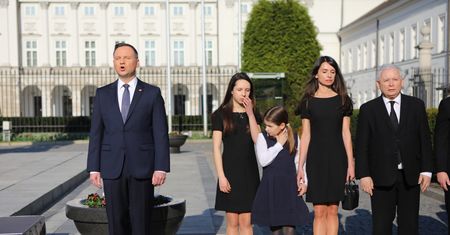 Jakub Majmurek: Wojna między Kaczyńskim a Dudą. Kotłuje się pod dywanem