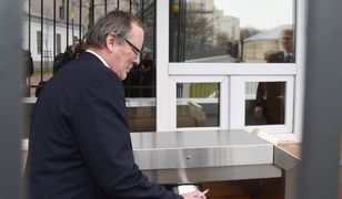 Komunikat MON. To nie Berczyński "wykończył caracale"
