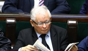 Jarosław Kaczyński stał się atrakcją dla mediów z całego świata. "Bo to jest ciekawostka"