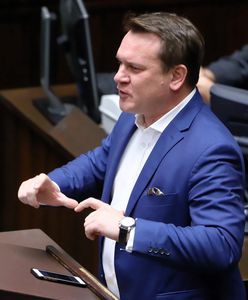 Ostre spięcie w TVP Info z udziałem Dominika Tarczyńskiego. Wzburzyły go słowa o "frajerach"