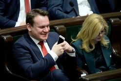 Dominik Tarczyński ostro po przesłuchaniu. "Tusk zaorany przez Horałę"