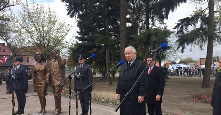 TVP INFO przekręciło słowa Jarosława Kaczyńskiego. Teraz krytykują go za pisanie historii