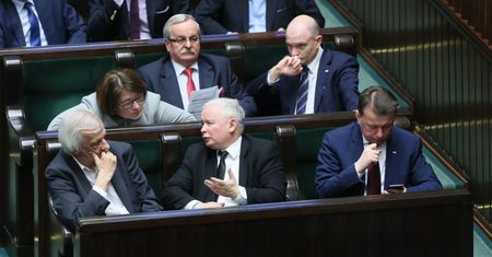 Kongres PiS wywróci partię do góry nogami? Tych osób może pozbyć się Kaczyński