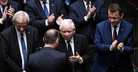 Pierwsze posiedzenie Sejmu. "Absolutny skandal" ze ślubowaniem w Sejmie? Wyjaśniamy