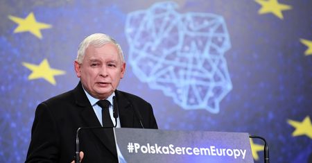 Tylko wyborcy PiS popierają "piątkę Kaczyńskiego". Nowy sondaż