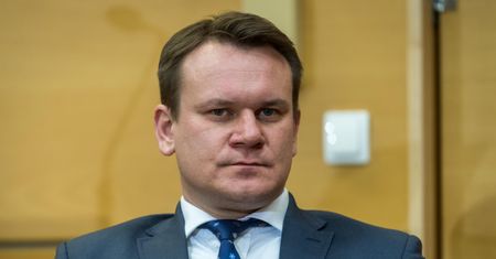 Opluto ojca Dominika Tarczyńskiego. "To dzieje się, odkąd zostałem posłem"