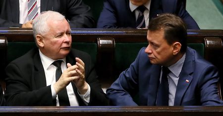 To nie pierwszy przypadek agresji policjantów. Sprawdziliśmy, jak reagowali politycy PiS