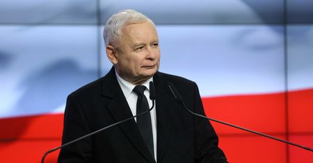 Zdjęcie Jarosława Kaczyńskiego. Kim jest tajemnicza kobieta z fotografii?