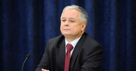 PiS złożył projekt uchwały ws. Bitwy Warszawskiej. W treści wzmianka o Lechu Kaczyńskim