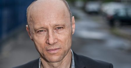 Krzysztof Pieczyński w rozmowie z WP mówi o pobiciu. "Ja tego nie odpuszczę, skala nienawiści jest porażająca"