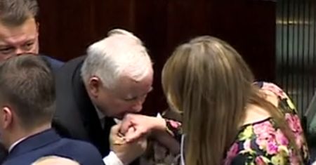 Jarosław Kaczyński pomoże ws. emerytur dla psów odchodzących ze służby? Jest projekt ustawy