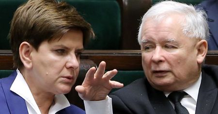 Frankowicze zaoszczędzili po 9 tys. zł, ale rządu to nie cieszy. Mocny złoty obniża wzrost gospodarki