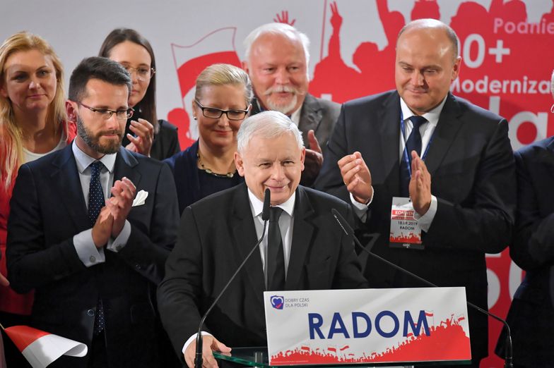 Jarosław Kaczyński powiedział w Radomiu, że Polska musi skończyć z byciem "zasobami taniej siły roboczej"