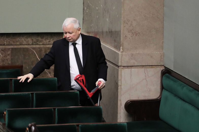 Giertych i Dubois wzywają Jarosława Kaczyńskiego do poddania się badaniu wykrywaczem kłamstw
