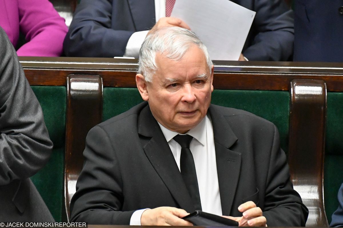 Jarosław Kaczyński wezwany do debaty. Grzegorz Schetyna chce stanąć z nim oko w oko