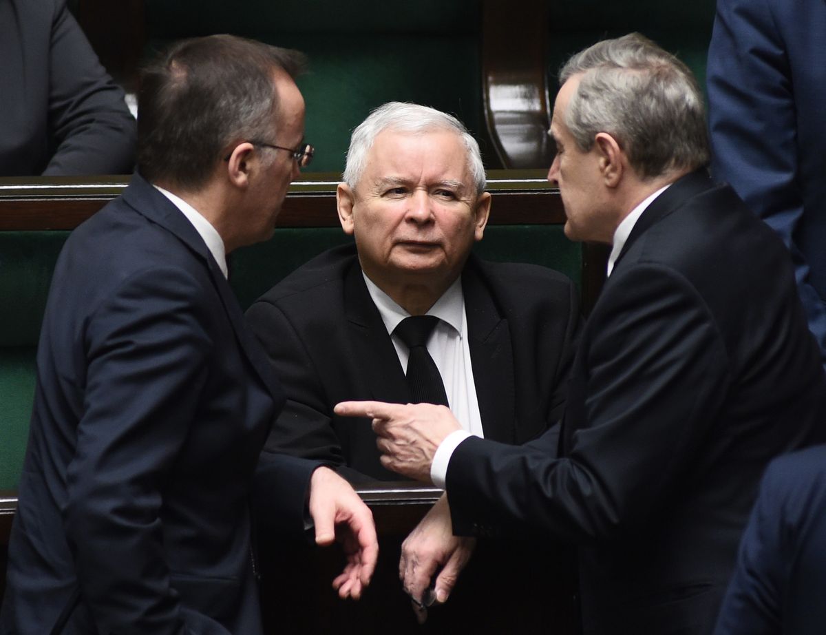 Posłowie PiS nie posłuchali dobrej rady Jarosława Kaczyńskiego