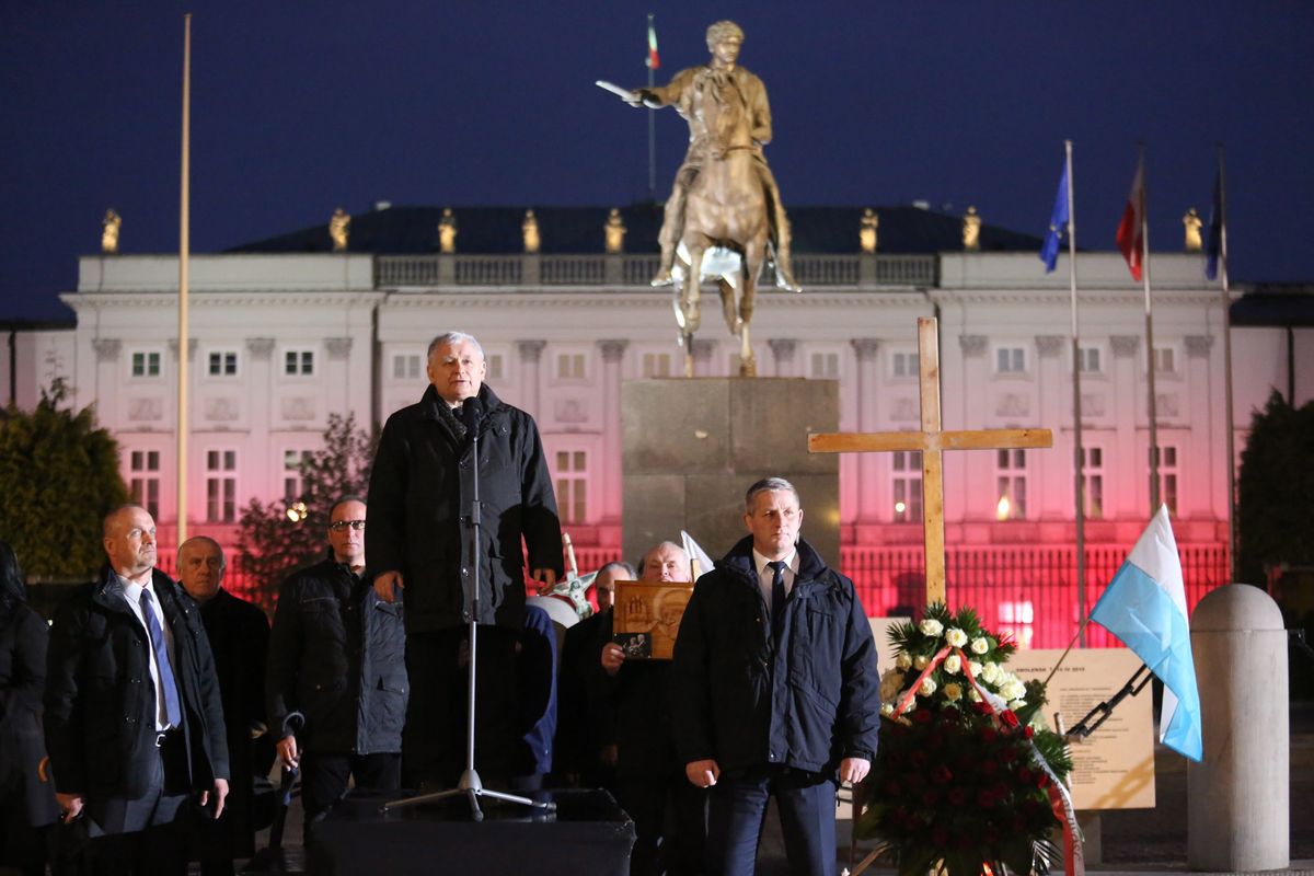 Na razie nie poznamy "prawdy o Smoleńsku". Naukowa konferencja odwołana