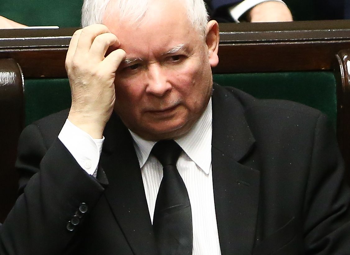 Jarosław Kaczyński podsłuchany. "GW" publikuje nowe taśmy