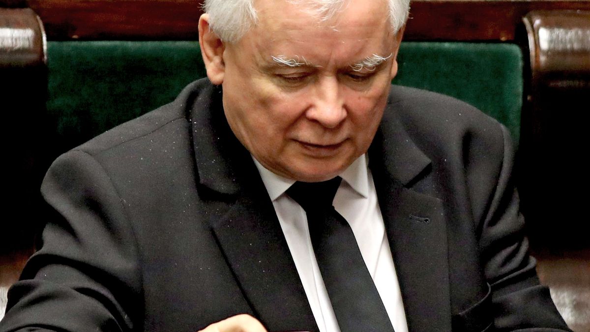 Polska musi przyjąć euro, ale nie musi podawać konkretnej daty. Prezes Kaczyński określił warunki