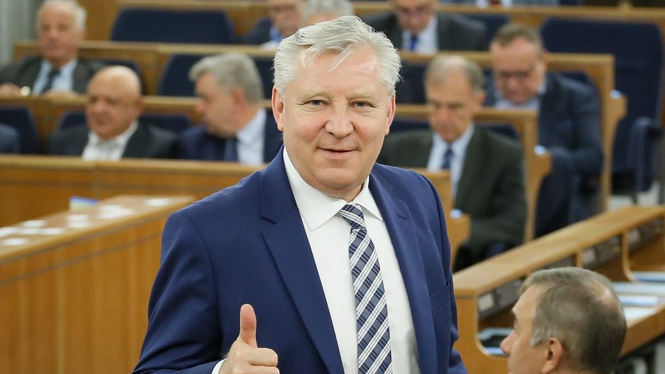 Senator PiS Jan Dobrzyński podczas posiedzenia Senatu