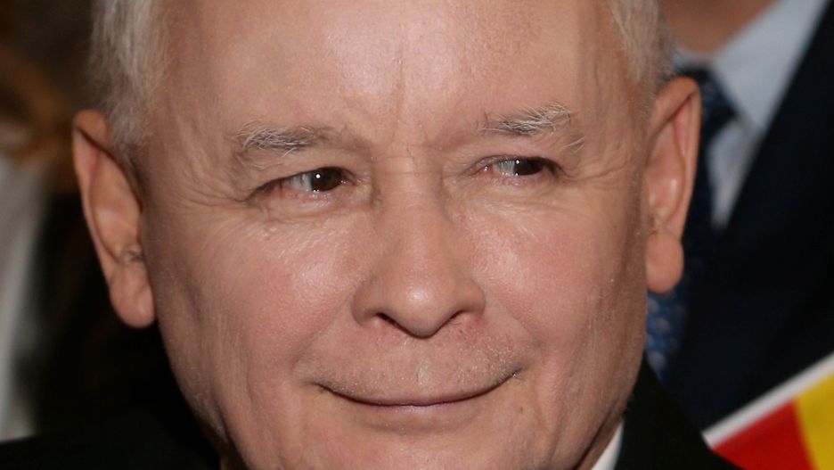 Partia Jarosława Kaczyńskiego wciąż na czele