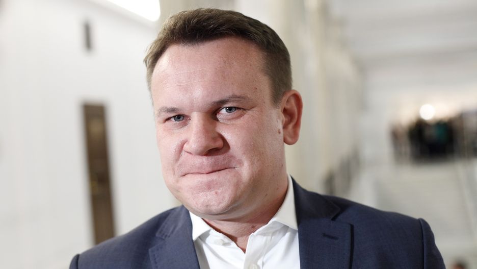 Dominik Tarczyński wprowadził opinię publiczną w błąd