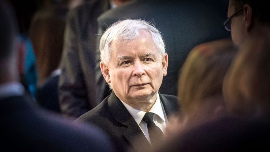 PiS wciąż na prowadzeniu 