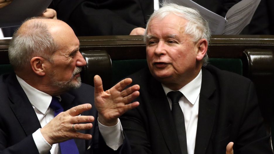Antoni Macierewicz i Jarosław Kaczyński dzień po odwołaniu szefa MON