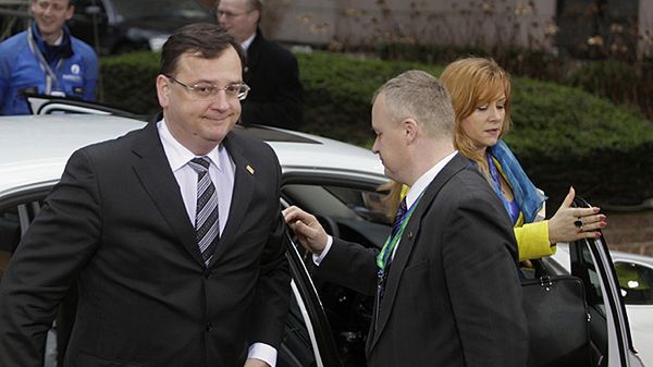 Premier Petr Neczas. Jana Nagyova na drugim planie