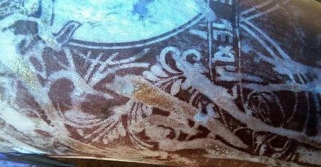Znaleźli rybę z tajemniczymi symbolami. Nikt nie wie o co chodzi