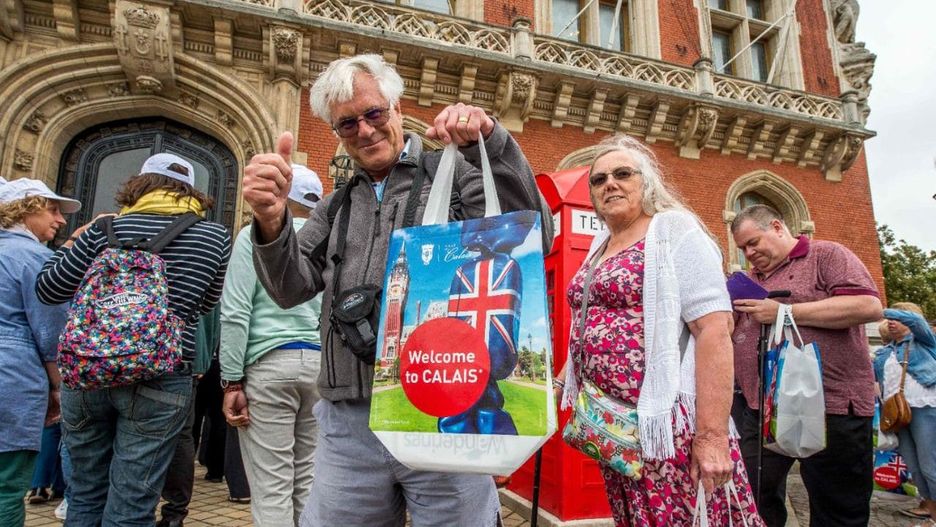 Brytyjscy turyści coraz rzadziej odwiedzają europejskie kurorty, które tracą na rzecz egzotycznych kierunków.