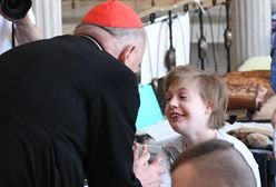 Kardynał Nycz odwiedził niepełnosprawnych w Sejmie. To 25 dzień ich protestu