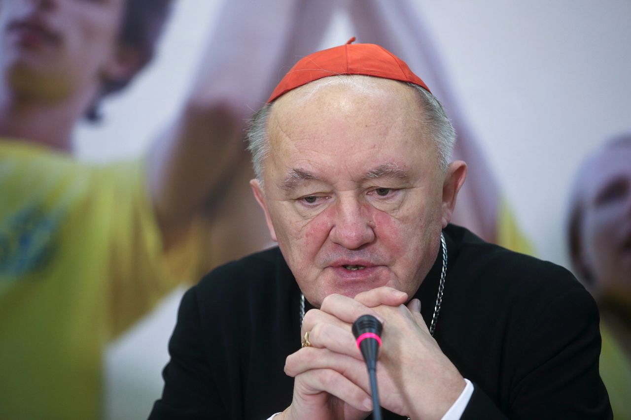 Profesor spytał kard. Nycza, czy miesięcznice to "uroczystości religijne". Jest odpowiedź