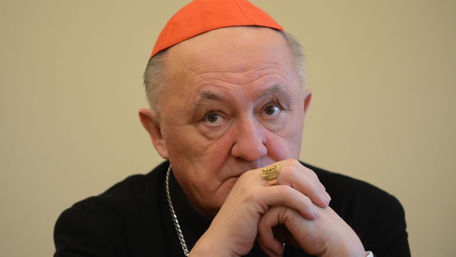 Kard. Kazimierz Nycz potępił incydenty na pielgrzymce kibiców