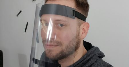 Przyłbice medyczne dla lekarzy na masową skalę. Projekt Da Vinci VR pomoże w walce z koronawirusem