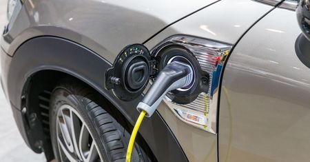 Orlen otwiera się na potrzeby kierowców samochodów elektrycznych. Wkrótce pojawią się pierwsze ładowarki
