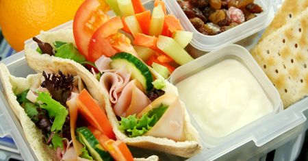 Catering dietetyczny – na czym polega? Dla kogo będzie najlepszy?