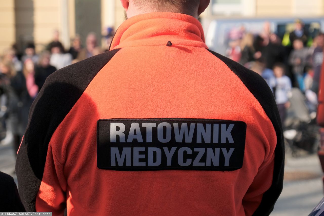 "Pałała żądzą zemsty". Ratownik pogotowia pisze epickie raporty o pacjentach