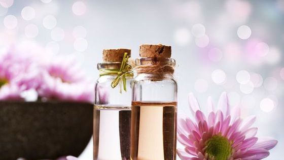 Hydrolaty powstają przy produkcji uzyskiwania olejków zapachowych